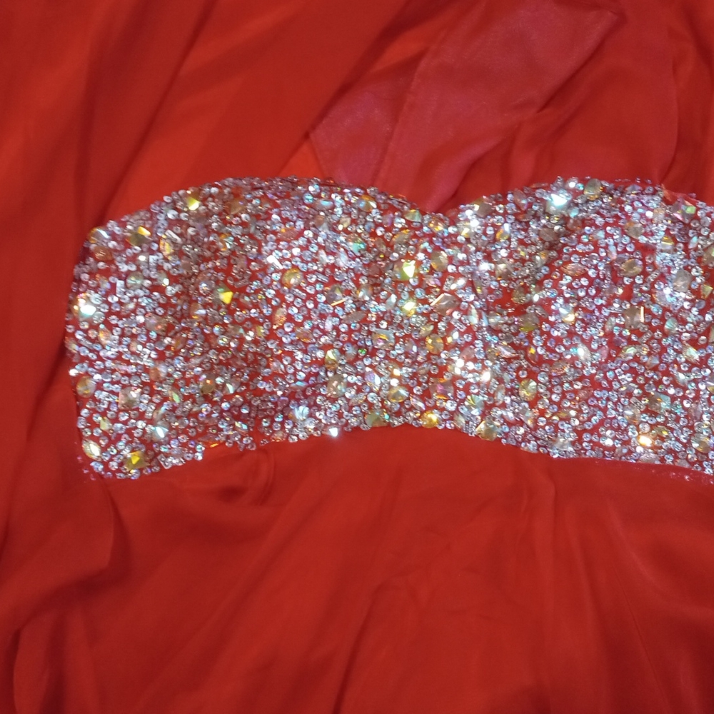 Red prom dress